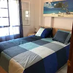 El Cortijuelo. Magnificent Triplex Terraced House With Rooftop Of 18m2, Overlooking The Sea. Parking Торремолинос