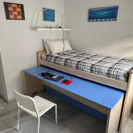 El Cortijuelo: Seaside Triplex With Rooftop Terrace