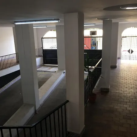 Dom wakacyjny El Cortijuelo. Magnificent Triplex Terraced House With Rooftop Of 18m2, Overlooking The Sea. Parking *