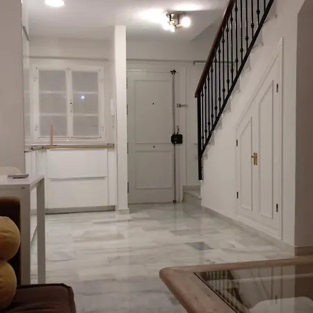 El Cortijuelo. Magnificent Triplex Terraced House With Rooftop Of 18m2, Overlooking The Sea. Parking Dom wakacyjny *