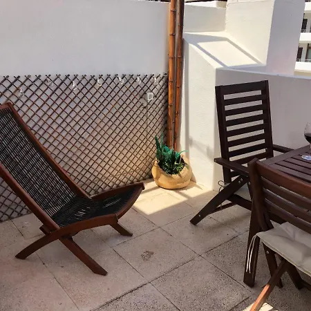 度假居 El Cortijuelo. Magnificent Triplex Terraced House With Rooftop Of 18m2, Overlooking The Sea. Parking 托雷莫利诺斯