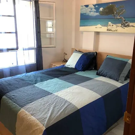El Cortijuelo: Seaside Triplex With Rooftop Terrace Torremolinos