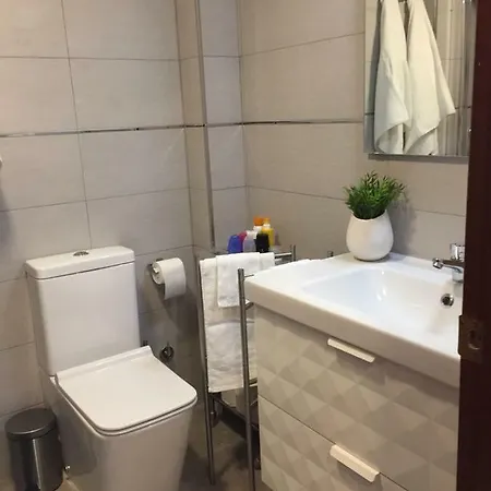 El Cortijuelo. Magnificent Triplex Terraced House With Rooftop Of 18m2, Overlooking The Sea. Parking