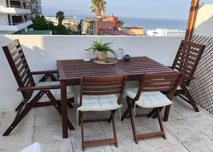El Cortijuelo. Magnificent Triplex Terraced House With Rooftop Of 18m2, Overlooking The Sea. Parking