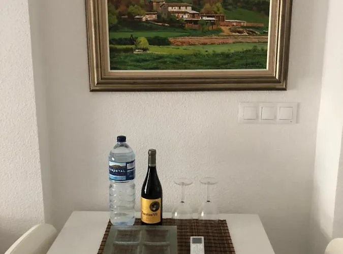 El Cortijuelo. Magnificent Triplex Terraced House With Rooftop Of 18m2, Overlooking The Sea. Parking בית נופש *