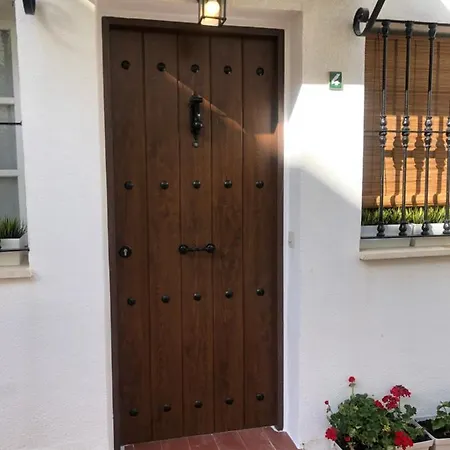 Dom wakacyjny El Cortijuelo. Magnificent Triplex Terraced House With Rooftop Of 18m2, Overlooking The Sea. Parking