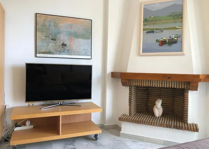 El Cortijuelo. Magnificent Triplex Terraced House With Rooftop Of 18m2, Overlooking The Sea. Parking