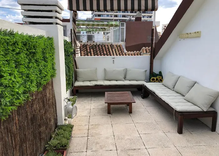 El Cortijuelo. Magnificent Triplex Terraced House With Rooftop Of 18m2, Overlooking The Sea. Parking *