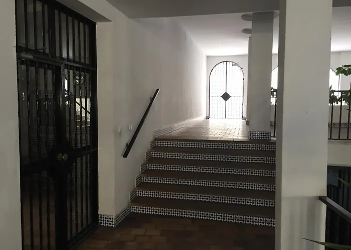 El Cortijuelo. Magnificent Triplex Terraced House With Rooftop Of 18m2, Overlooking The Sea. Parking Σπίτι διακοπών *