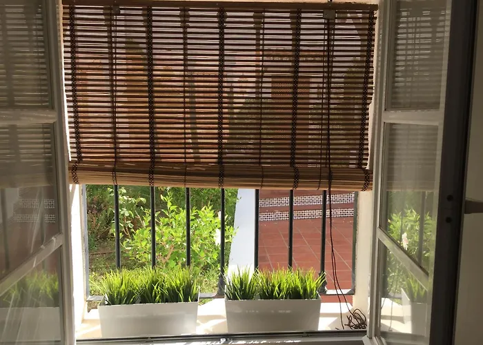 El Cortijuelo. Magnificent Triplex Terraced House With Rooftop Of 18m2, Overlooking The Sea. Parking * Τορρεμολίνος