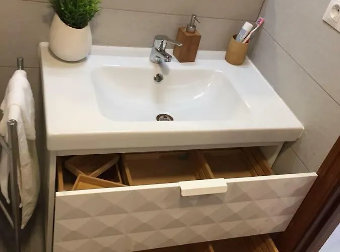 El Cortijuelo. Magnificent Triplex Terraced House With Rooftop Of 18m2, Overlooking The Sea. Parking