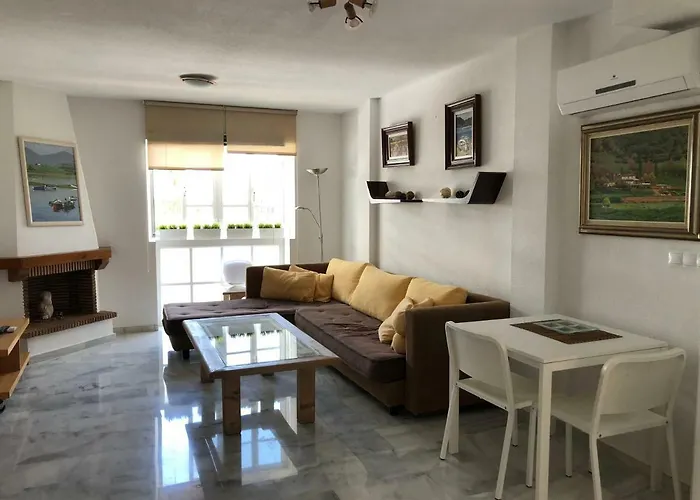 El Cortijuelo. Magnificent Triplex Terraced House With Rooftop Of 18m2, Overlooking The Sea. Parking Σπίτι διακοπών *