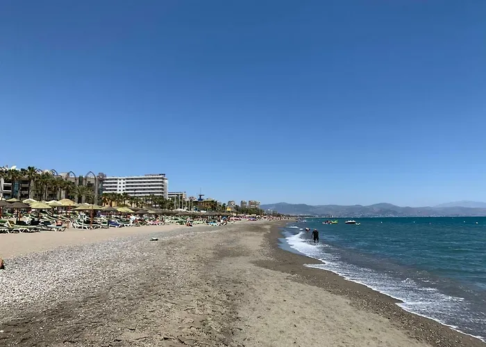 El Cortijuelo. Magnificent Triplex Terraced House With Rooftop Of 18m2, Overlooking The Sea. Parking *