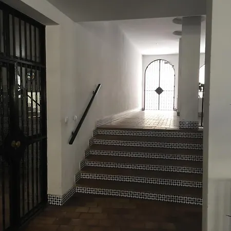 El Cortijuelo. Magnificent Triplex Terraced House With Rooftop Of 18m2, Overlooking The Sea. Parking Ferienhaus *